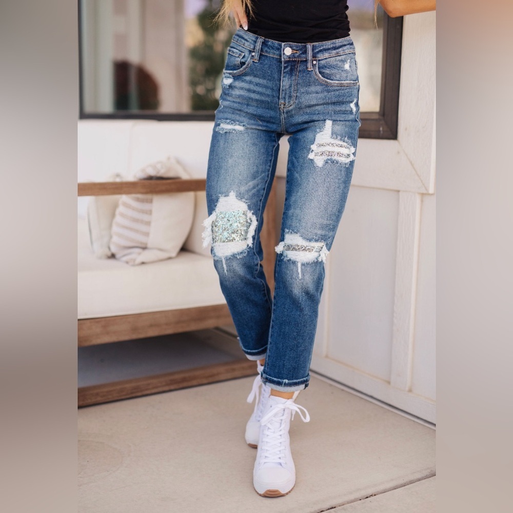 Trendy Distressed Blue Ankle Jeans